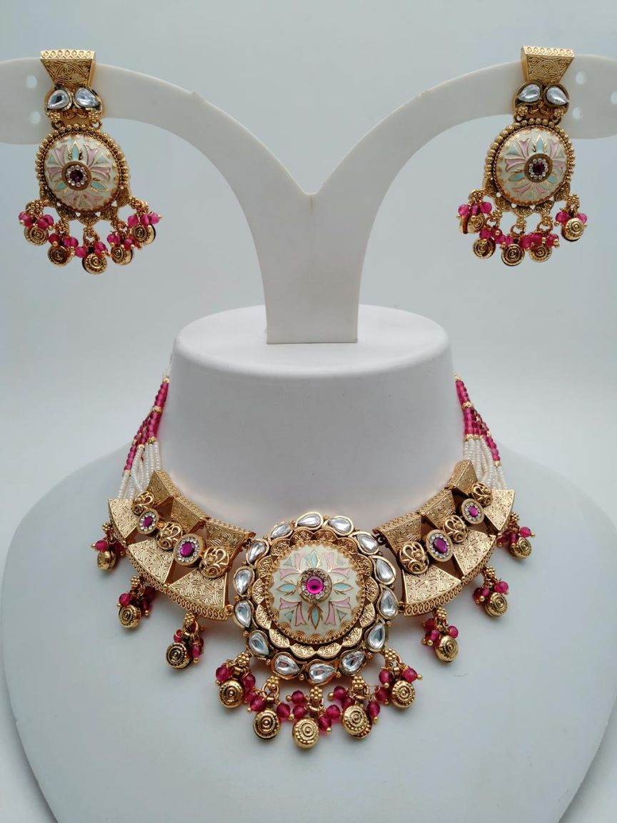 PIROI NECKLACE IN POLKI (GOLD POLISH) STYLE | DESIGN - 31569