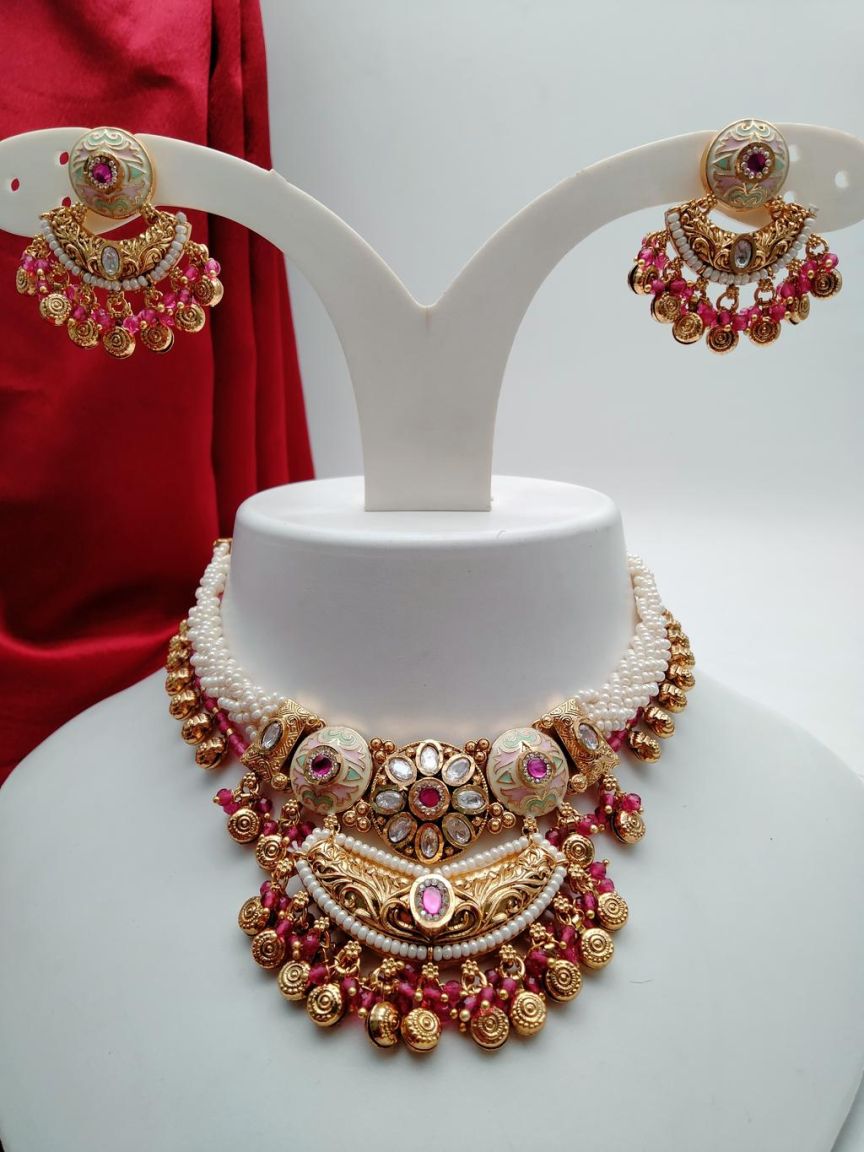 PIROI NECKLACE IN POLKI (GOLD POLISH) STYLE | DESIGN - 31574