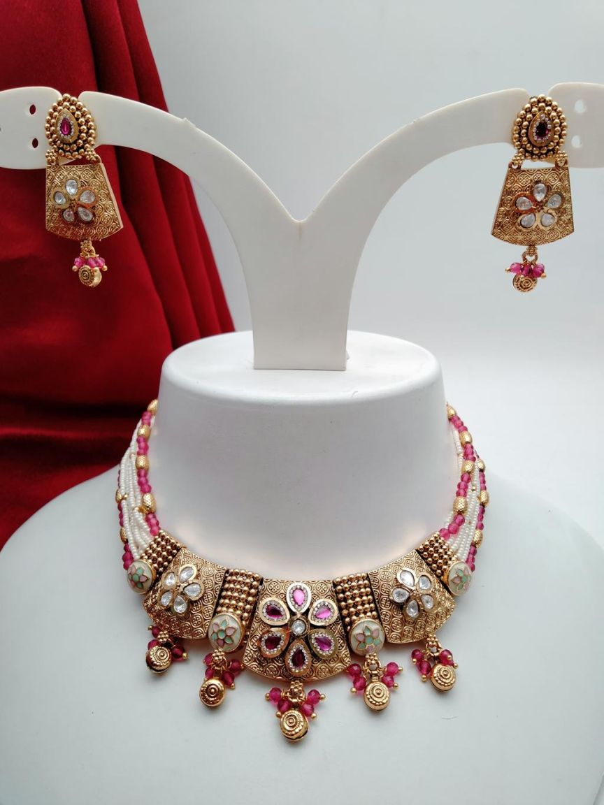 PIROI NECKLACE IN POLKI (GOLD POLISH) STYLE | DESIGN - 31575