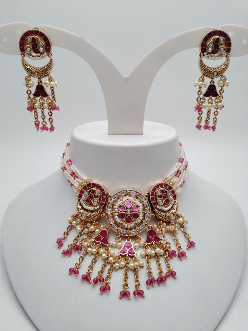 PIROI NECKLACE IN POLKI (GOLD POLISH) STYLE | DESIGN - 31576