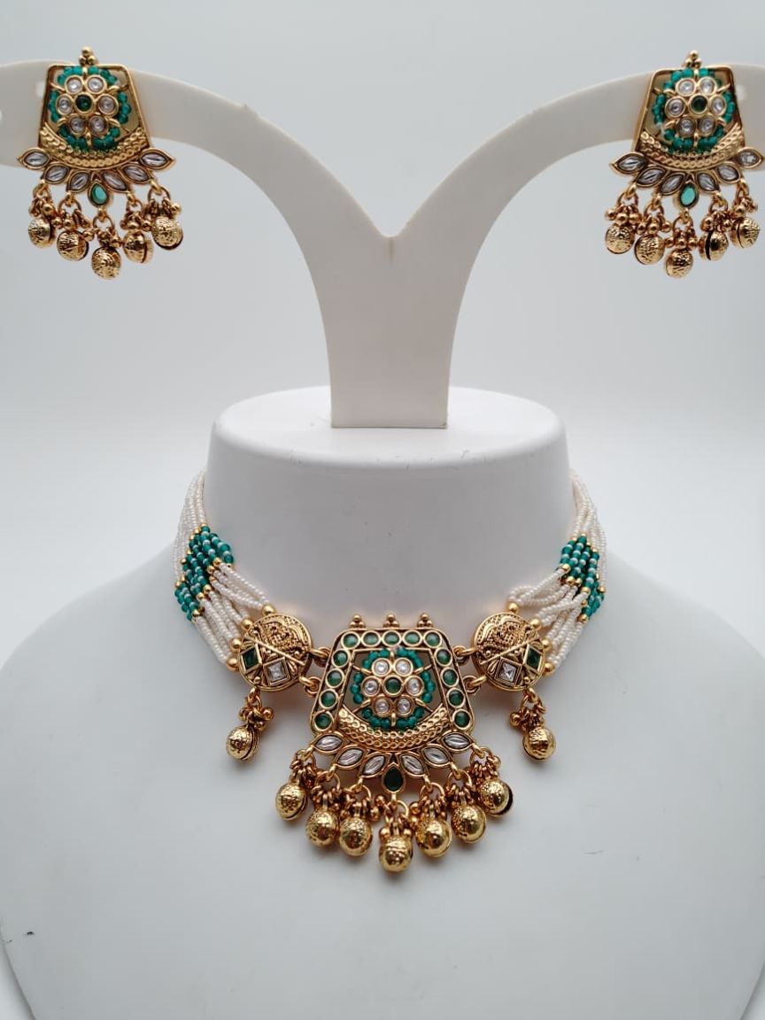 PIROI NECKLACE IN POLKI (GOLD POLISH) STYLE | DESIGN - 31591