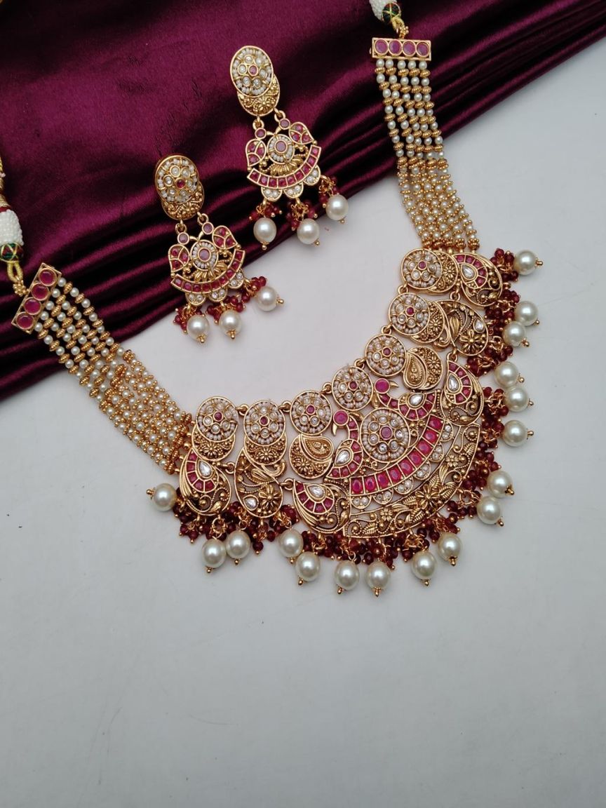 PIROI NECKLACE IN POLKI (GOLD POLISH) STYLE | DESIGN - 31596