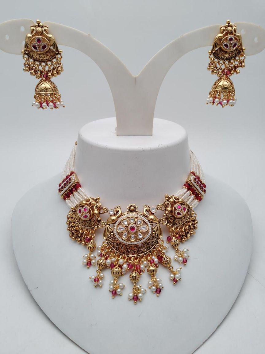 PIROI NECKLACE IN POLKI (GOLD POLISH) STYLE | DESIGN - 31599
