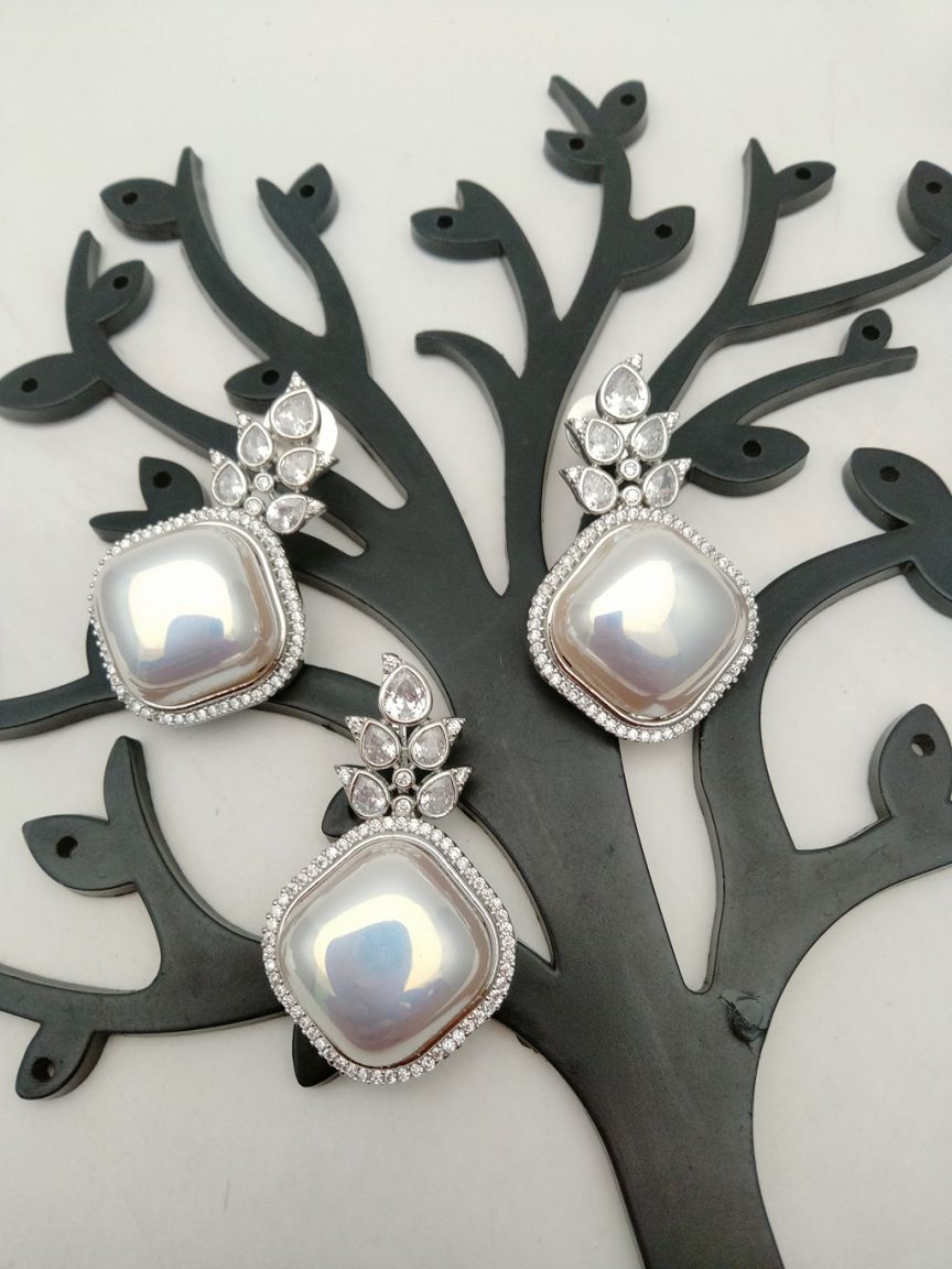 PENDANT SETS IN AMERICAN DIAMOND JEWELLERY STYLE | DESIGN - 43093