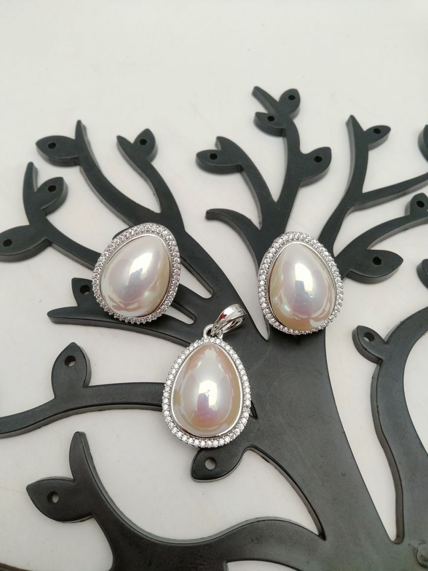 PENDANT SETS IN AMERICAN DIAMOND JEWELLERY STYLE | DESIGN - 43096