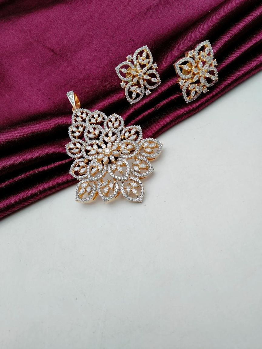 PENDANT SETS IN AD STYLE | DESIGN - 43234