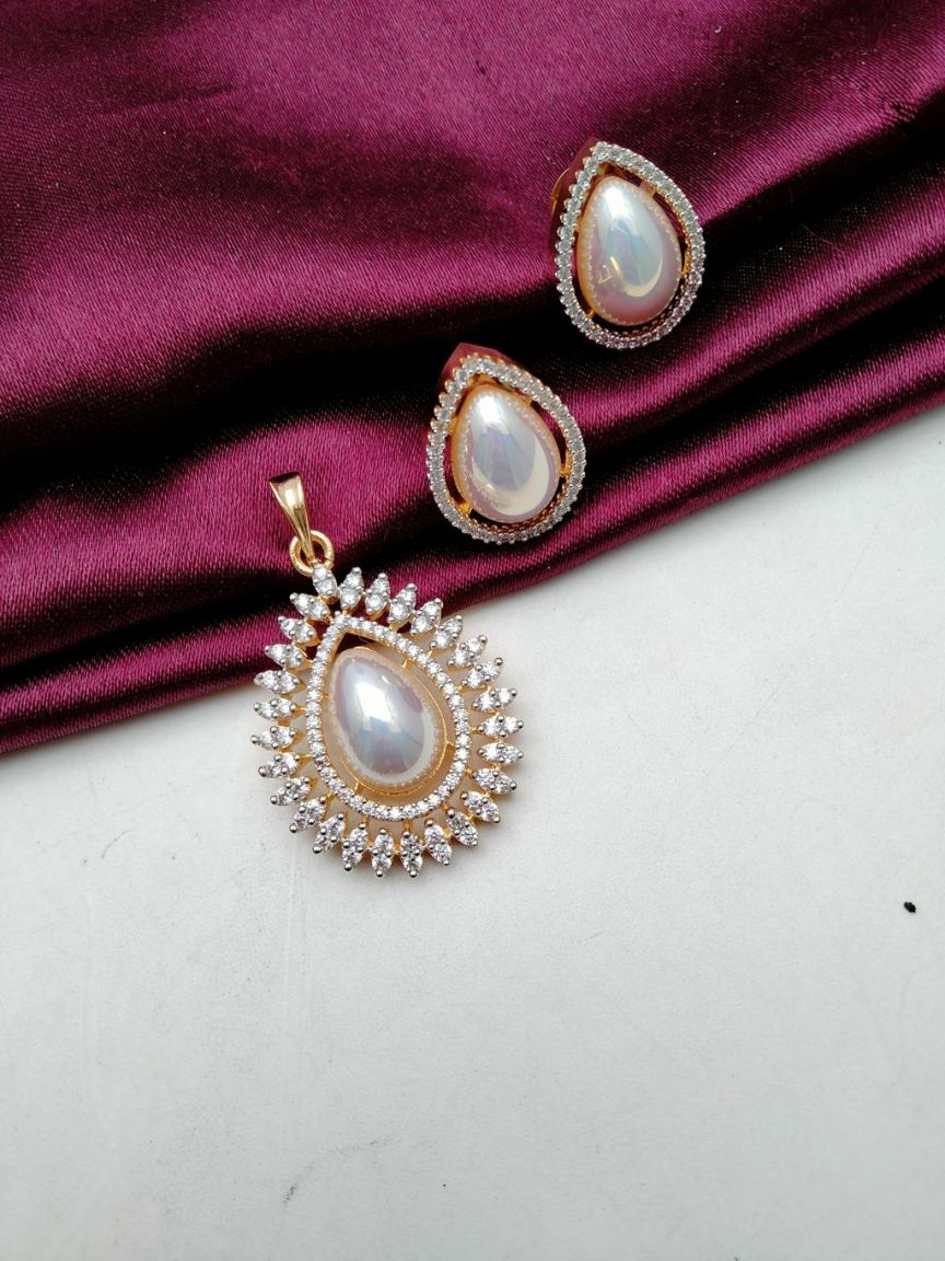 PENDANT SETS IN AD STYLE | DESIGN - 43235