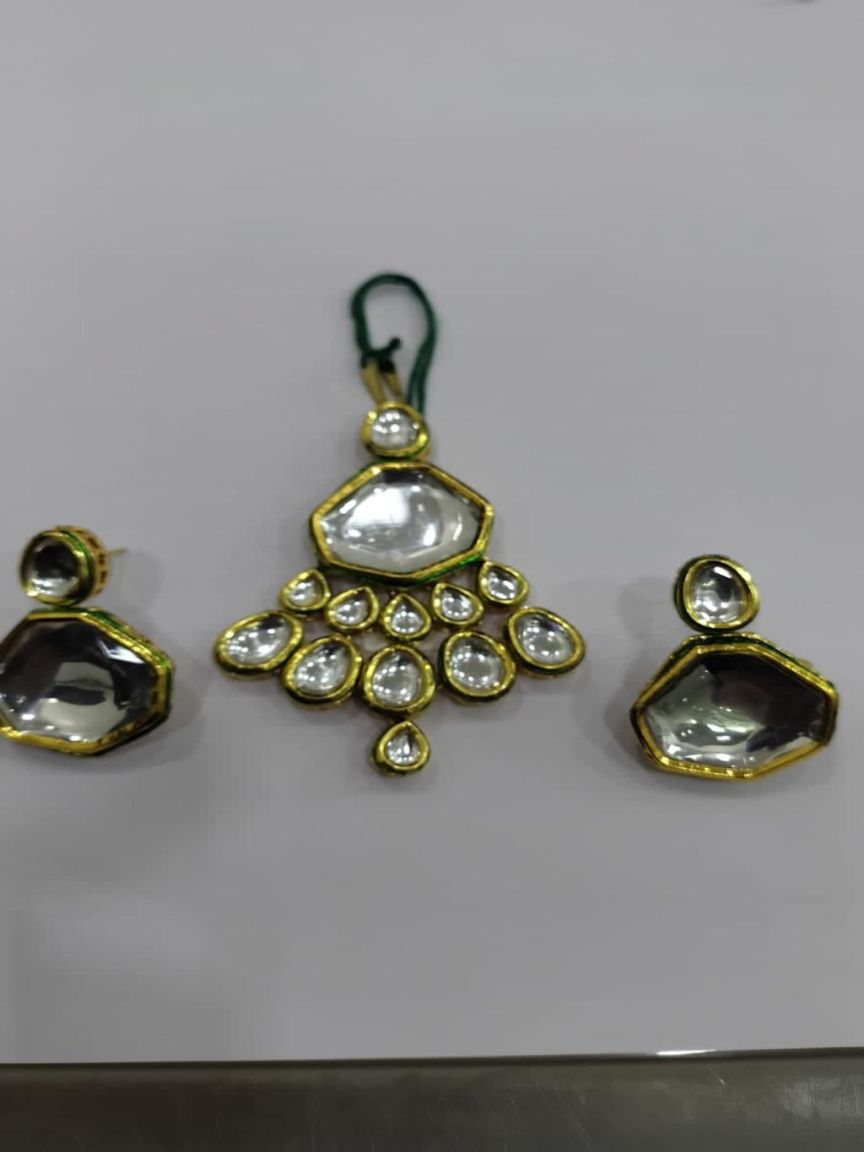 PENDANT SETS IN KUNDAN (VILANDI) STYLE | DESIGN - 66082