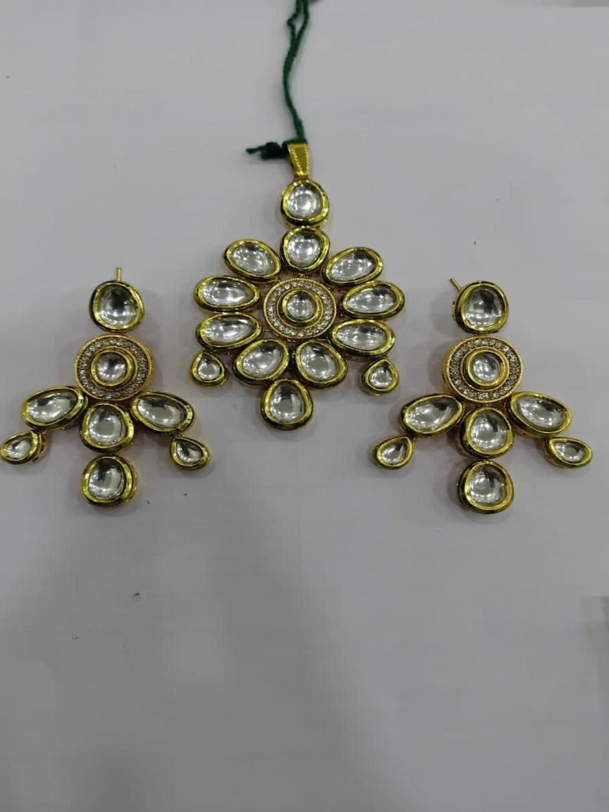 PENDANT SETS IN KUNDAN (VILANDI) STYLE | DESIGN - 66088
