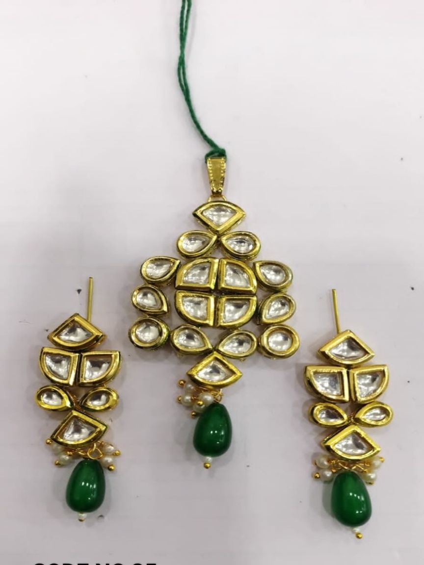 kundan-pendant_sets-PSK66096GRGD