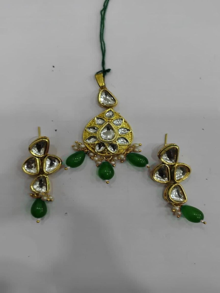 PENDANT SETS IN KUNDAN (VILANDI) STYLE | DESIGN - 66107