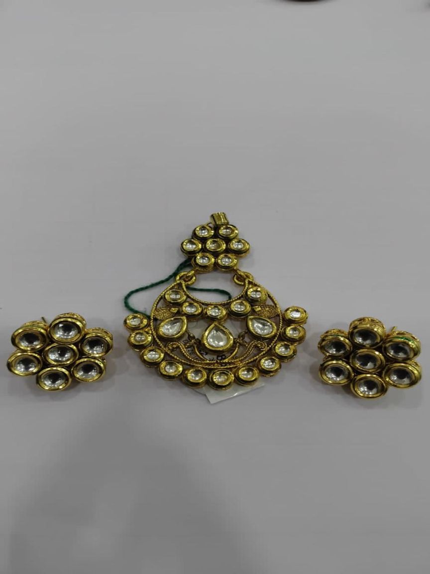 PENDANT SETS IN KUNDAN (VILANDI) STYLE | DESIGN - 66128