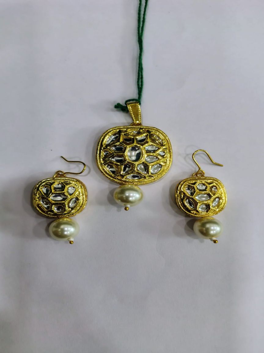 kundan-pendant_sets-PSK66132WGD