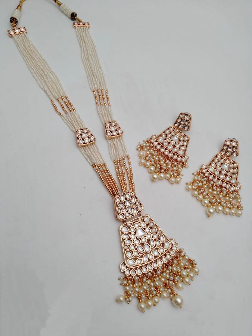 PENDANT SETS IN KUNDAN (VILANDI) STYLE | DESIGN - 66134