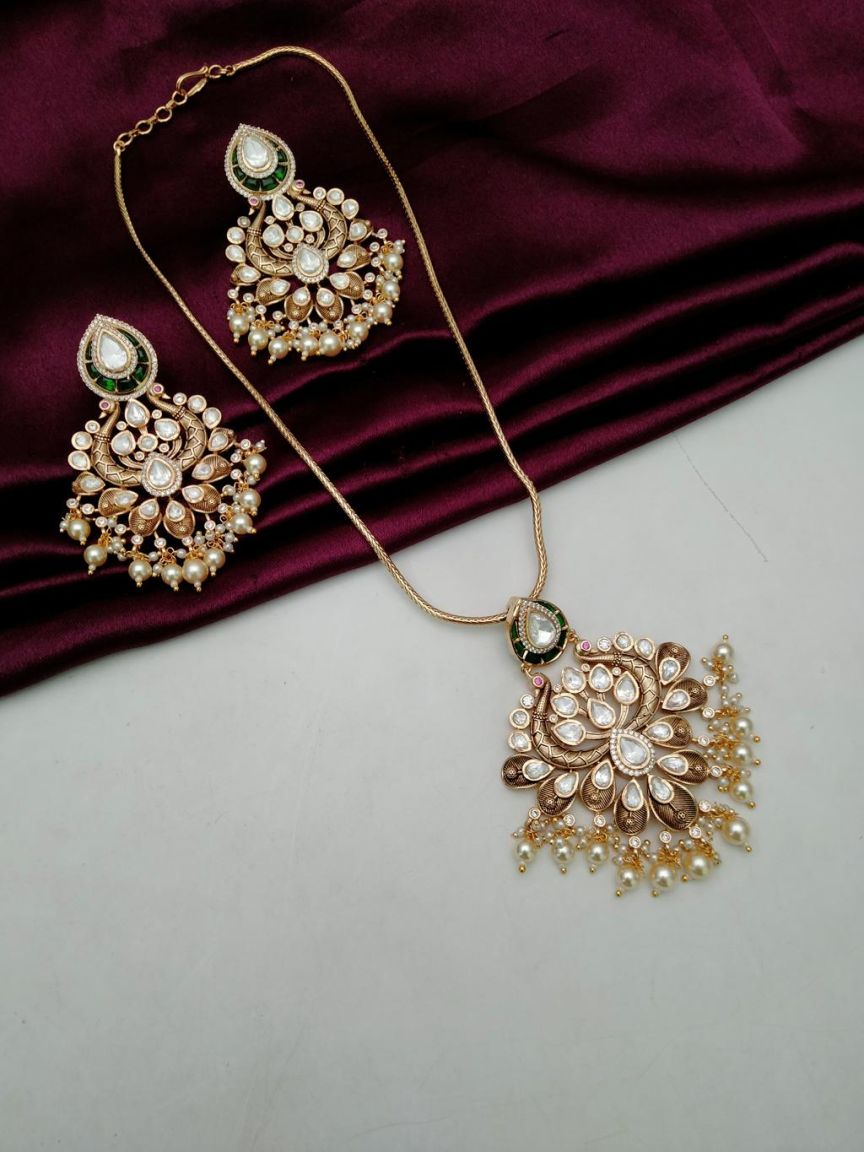 kundan-pendant_sets-PSK66170WGRGD