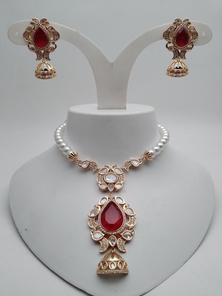 PENDANT SETS IN KUNDAN (VILANDI) STYLE | DESIGN - 66179