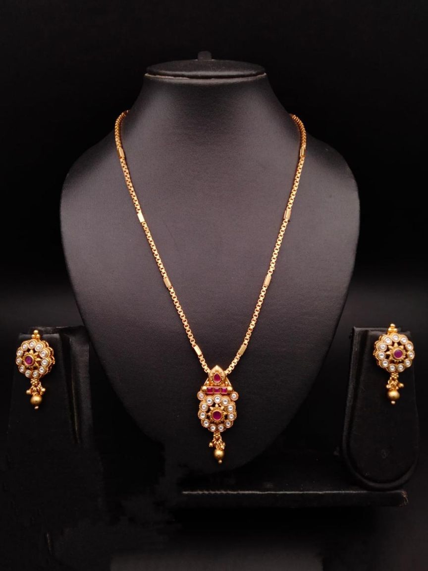 PENDANT SETS IN POLKI (GOLD POLISH) STYLE | DESIGN - 36173