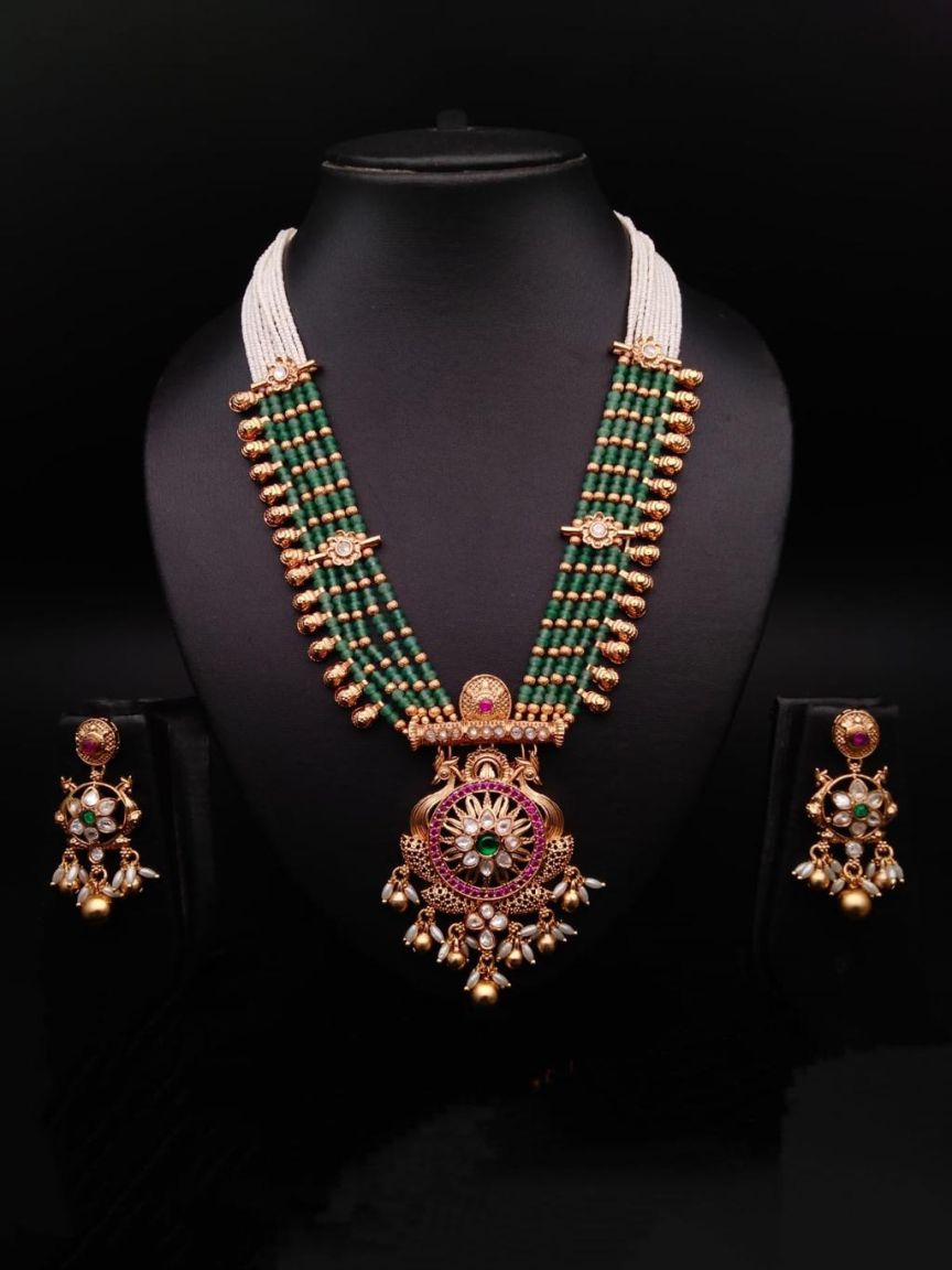PENDANT SETS IN POLKI (GOLD POLISH) STYLE | DESIGN - 36298