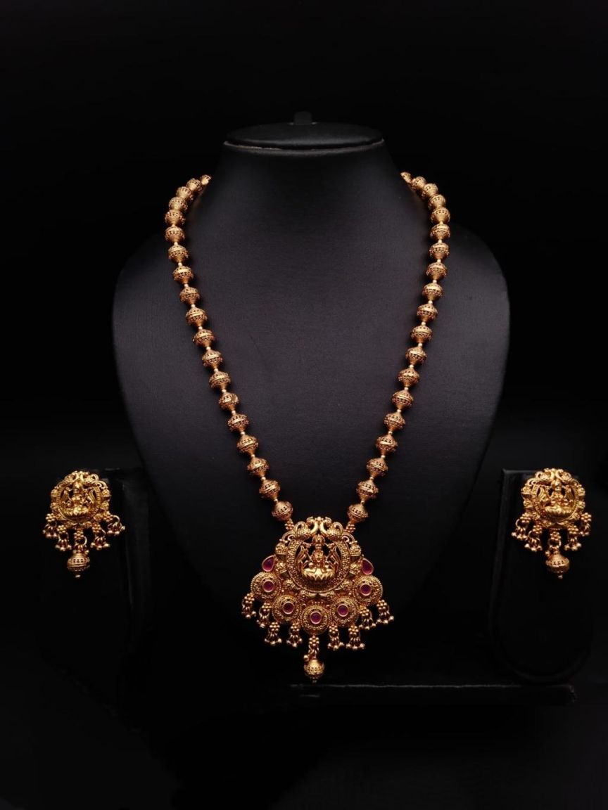 PENDANT SETS IN POLKI (GOLD POLISH) STYLE | DESIGN - 36310