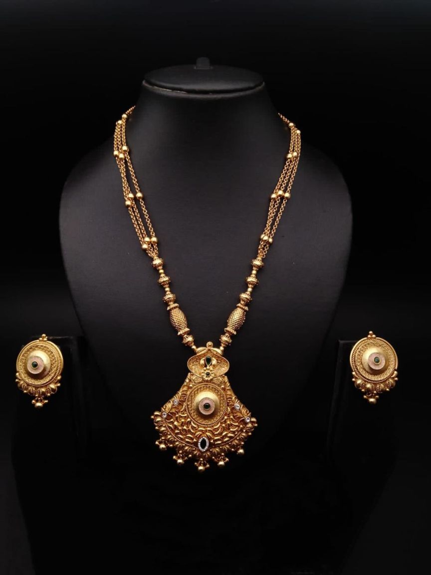 PENDANT SETS IN POLKI (GOLD POLISH) STYLE | DESIGN - 36312