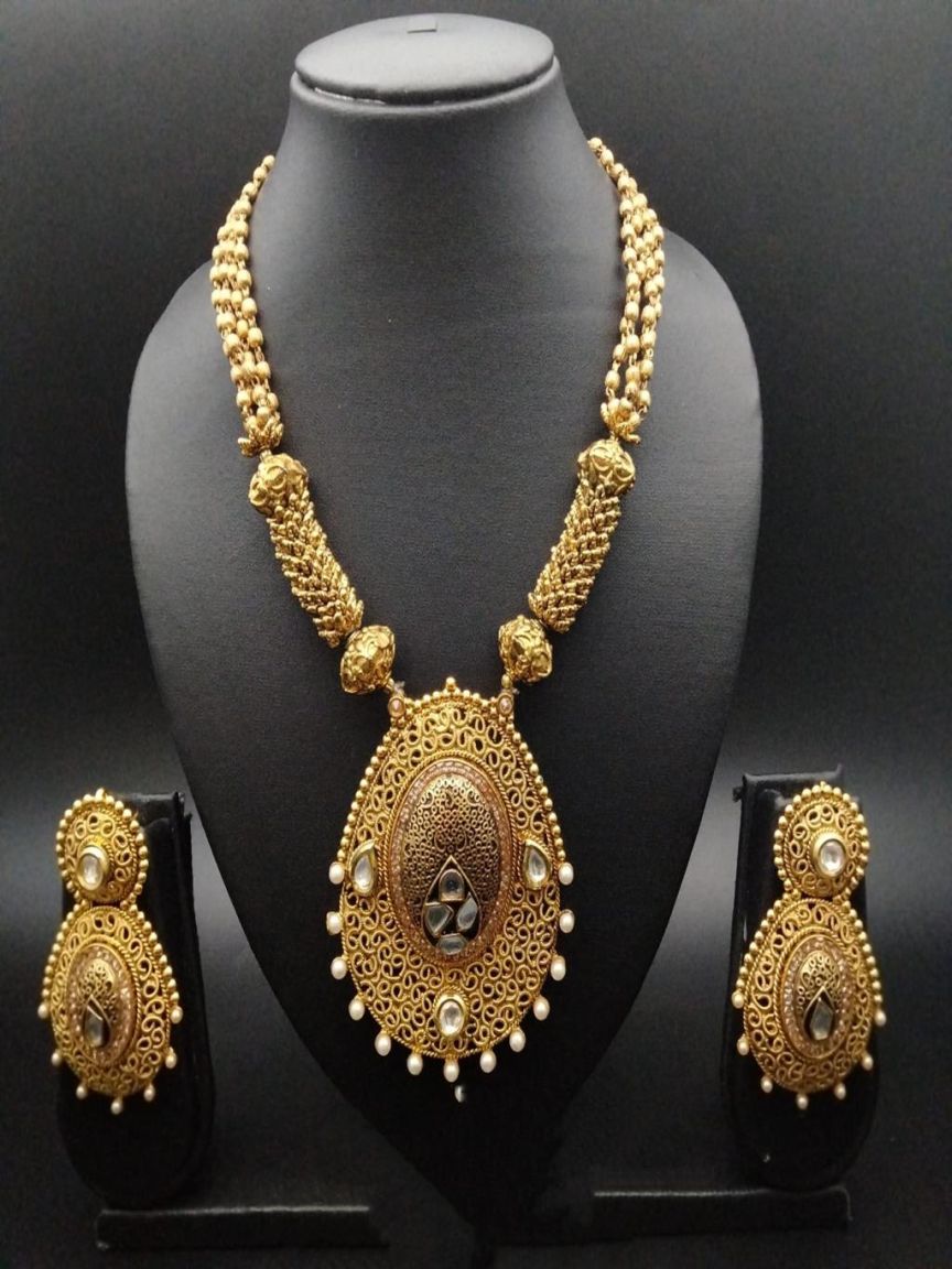 PENDANT SETS IN POLKI (GOLD POLISH) STYLE | DESIGN - 36313