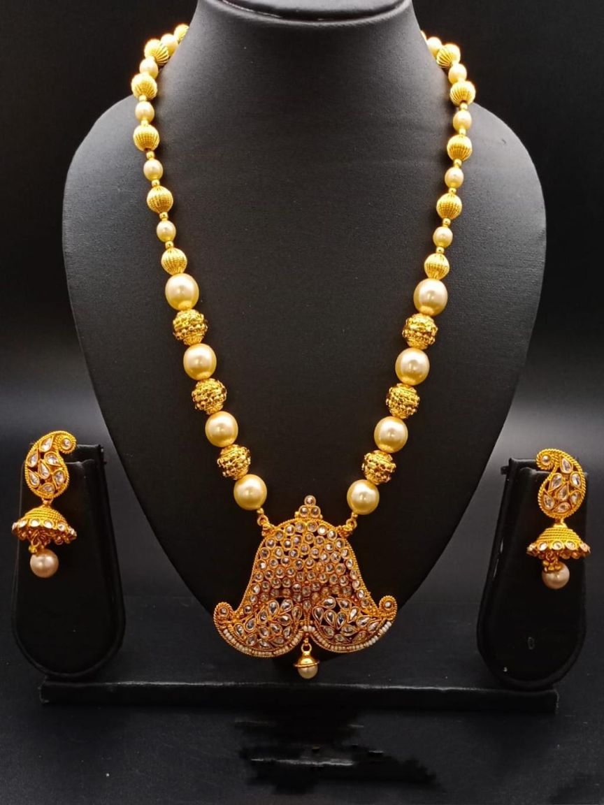 PENDANT SETS IN POLKI (GOLD POLISH) STYLE | DESIGN - 36314