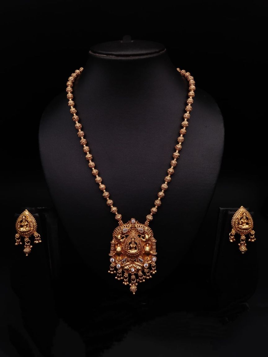 PENDANT SETS IN POLKI (GOLD POLISH) STYLE | DESIGN - 36333