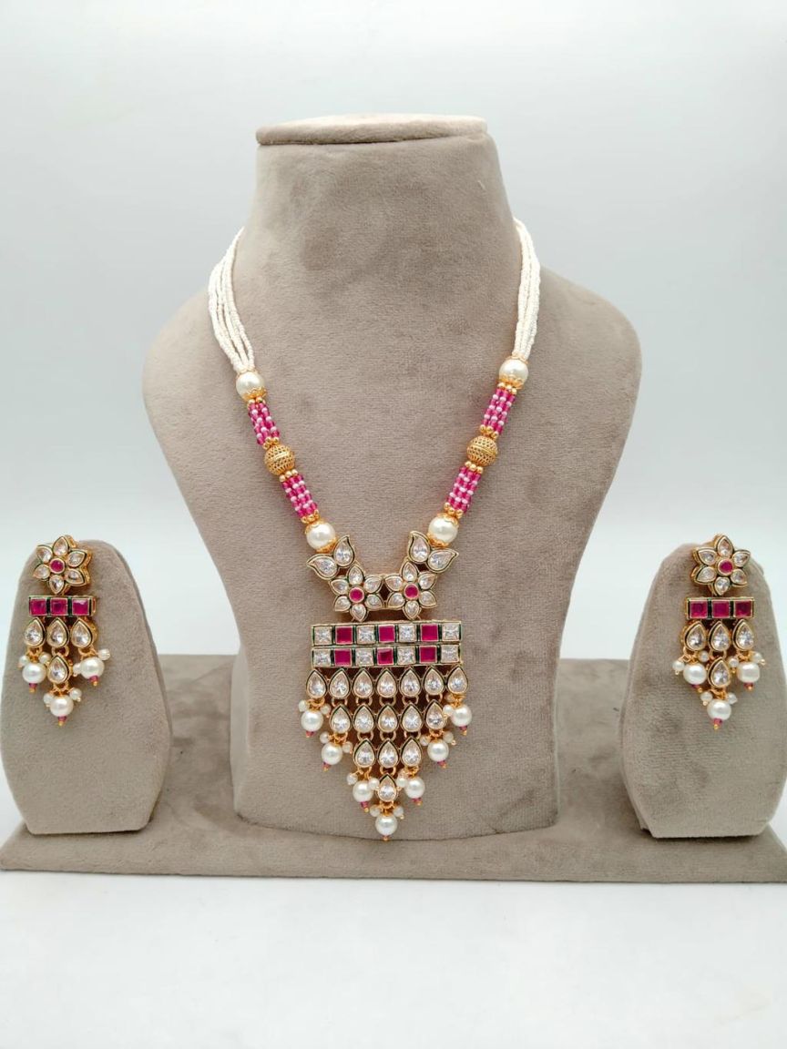 PENDANT SETS IN POLKI (GOLD POLISH) STYLE | DESIGN - 36344