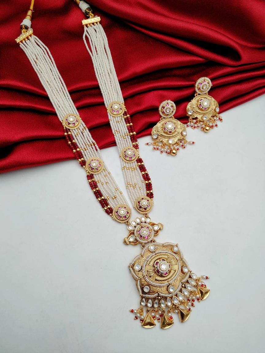 PENDANT SETS IN POLKI (GOLD POLISH) STYLE | DESIGN - 36347