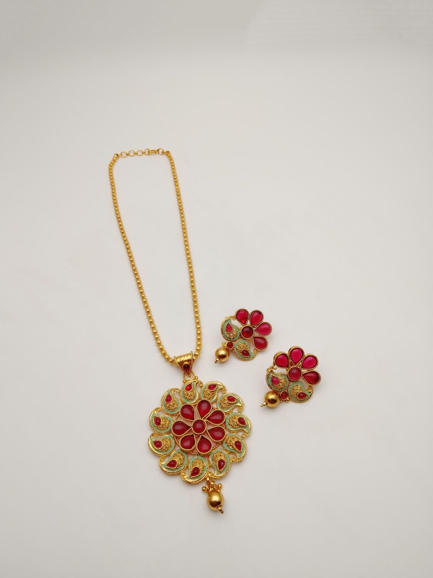 PENDANT SETS IN POLKI (GOLD POLISH) STYLE | DESIGN - 36365
