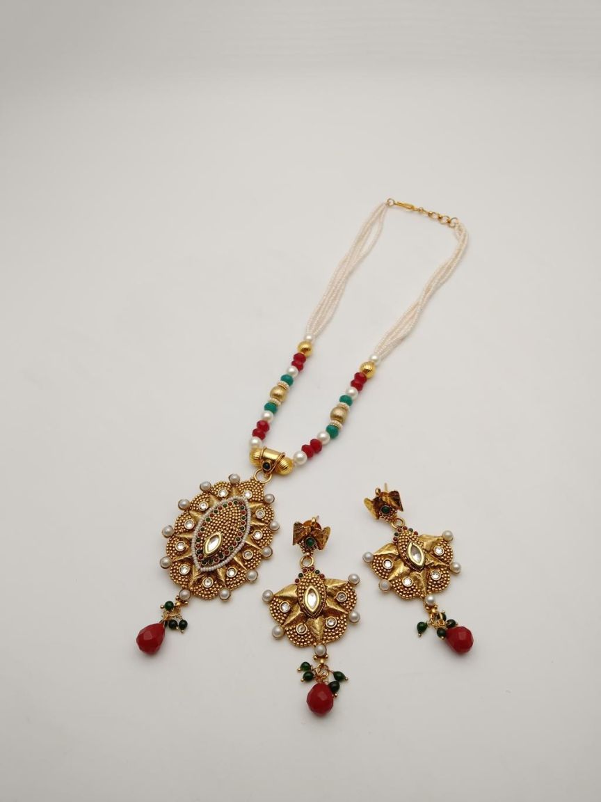 PENDANT SETS IN POLKI (GOLD POLISH) STYLE | DESIGN - 36373