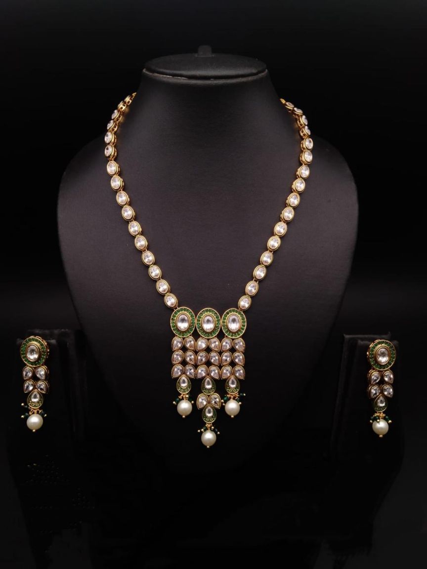 PENDANT SETS IN POLKI (GOLD POLISH) STYLE | DESIGN - 36376