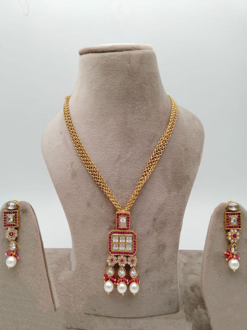 PENDANT SETS IN POLKI (GOLD POLISH) STYLE | DESIGN - 36389