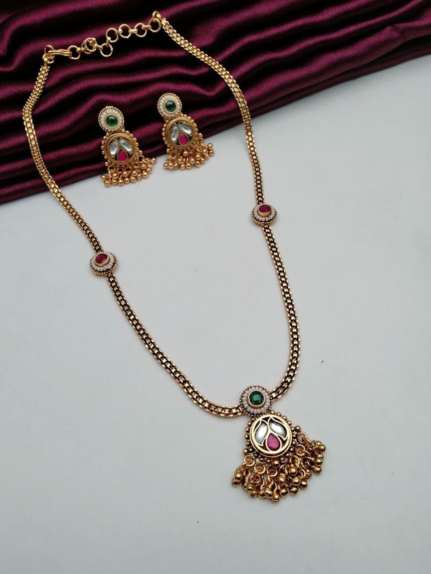 PENDANT SETS IN POLKI (GOLD POLISH) STYLE | DESIGN - 36397