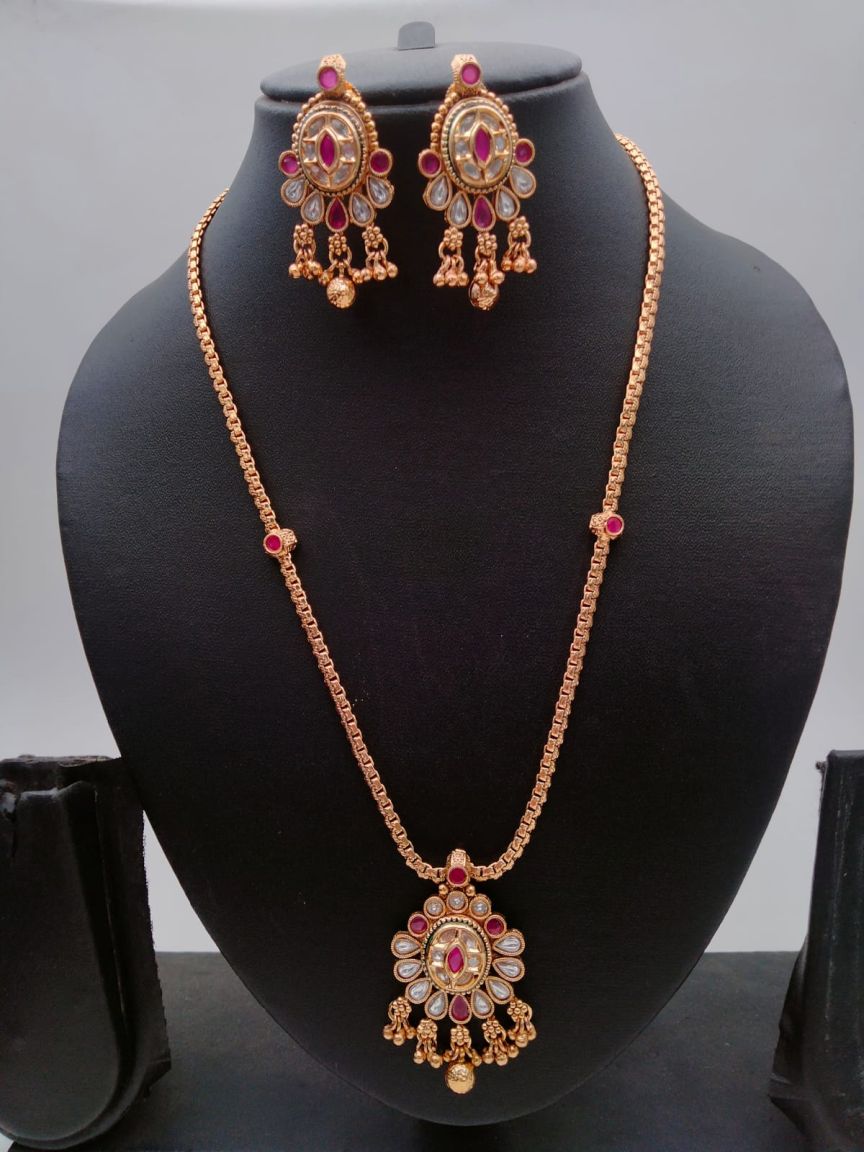 PENDANT SETS IN POLKI (GOLD POLISH) STYLE | DESIGN - 36399