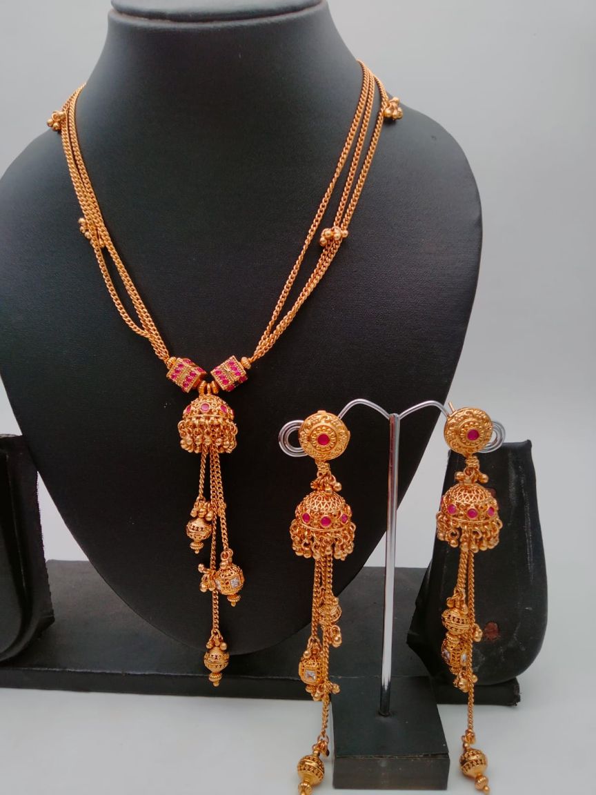 PENDANT SETS IN POLKI (GOLD POLISH) STYLE | DESIGN - 36400