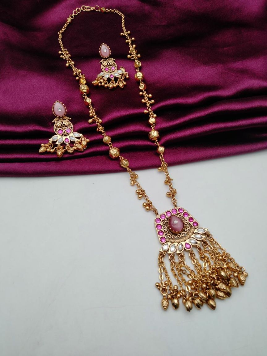 PENDANT SETS IN POLKI (GOLD POLISH) STYLE | DESIGN - 36408