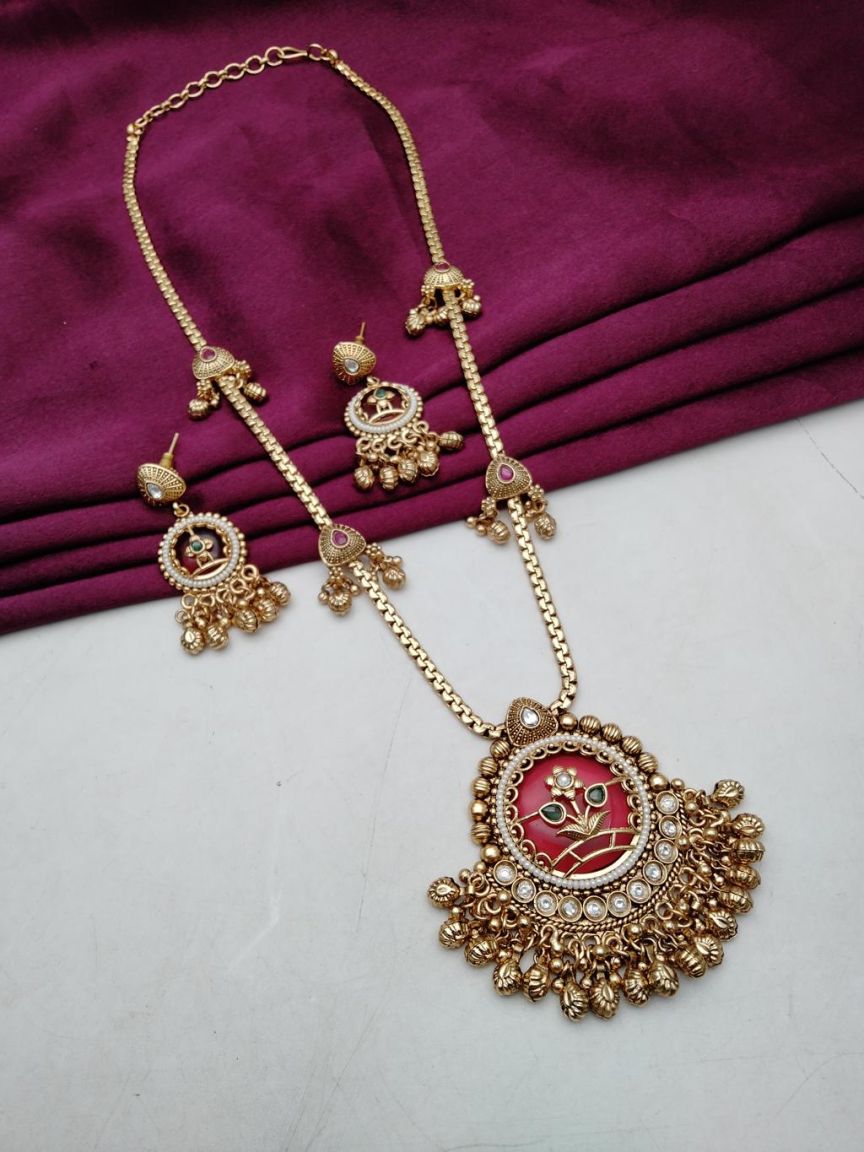 PENDANT SETS IN POLKI (GOLD POLISH) STYLE | DESIGN - 36421