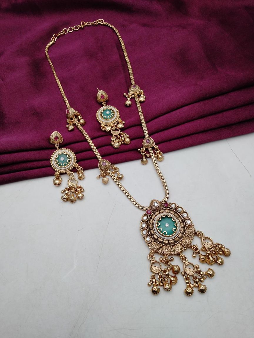 PENDANT SETS IN POLKI (GOLD POLISH) STYLE | DESIGN - 36424