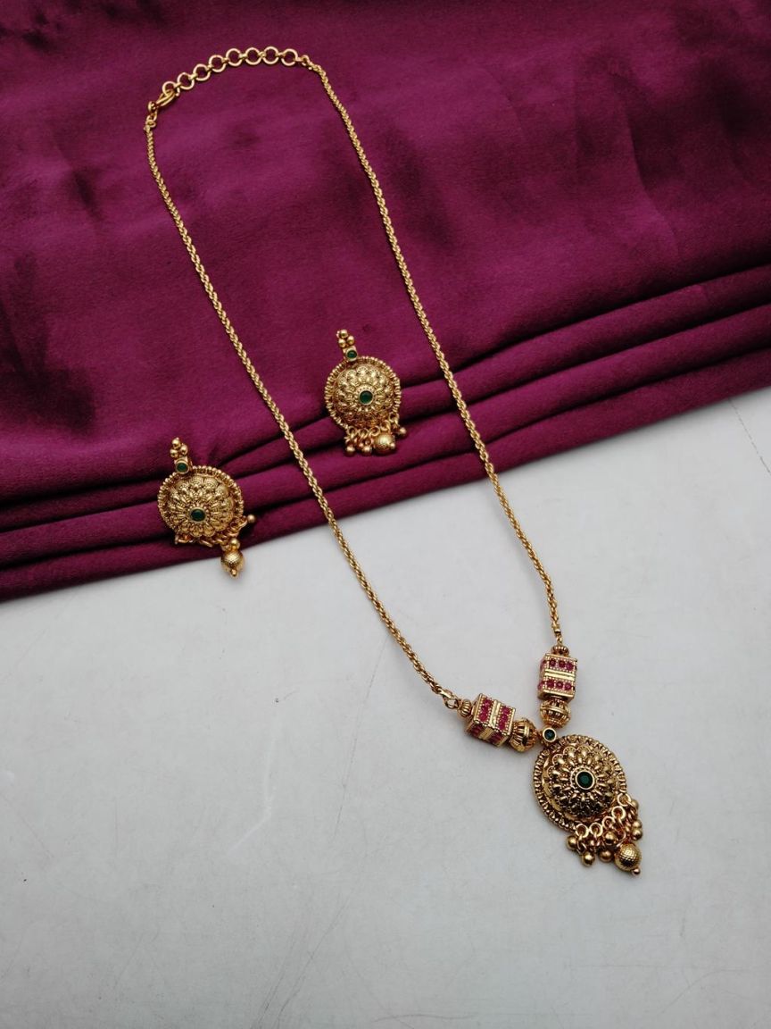 PENDANT SETS IN POLKI (GOLD POLISH) STYLE | DESIGN - 36429
