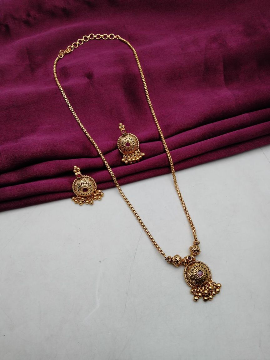 PENDANT SETS IN POLKI (GOLD POLISH) STYLE | DESIGN - 36431