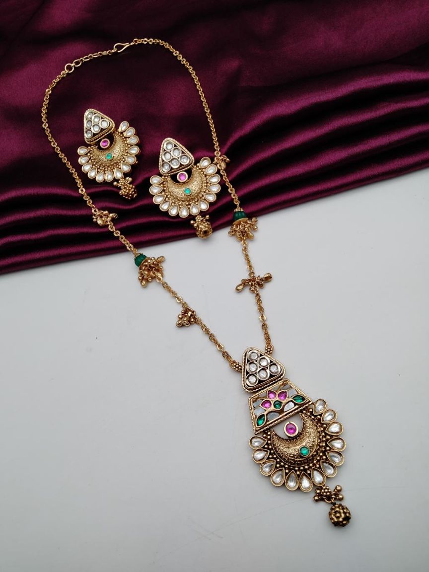 PENDANT SETS IN POLKI (GOLD POLISH) STYLE | DESIGN - 36445