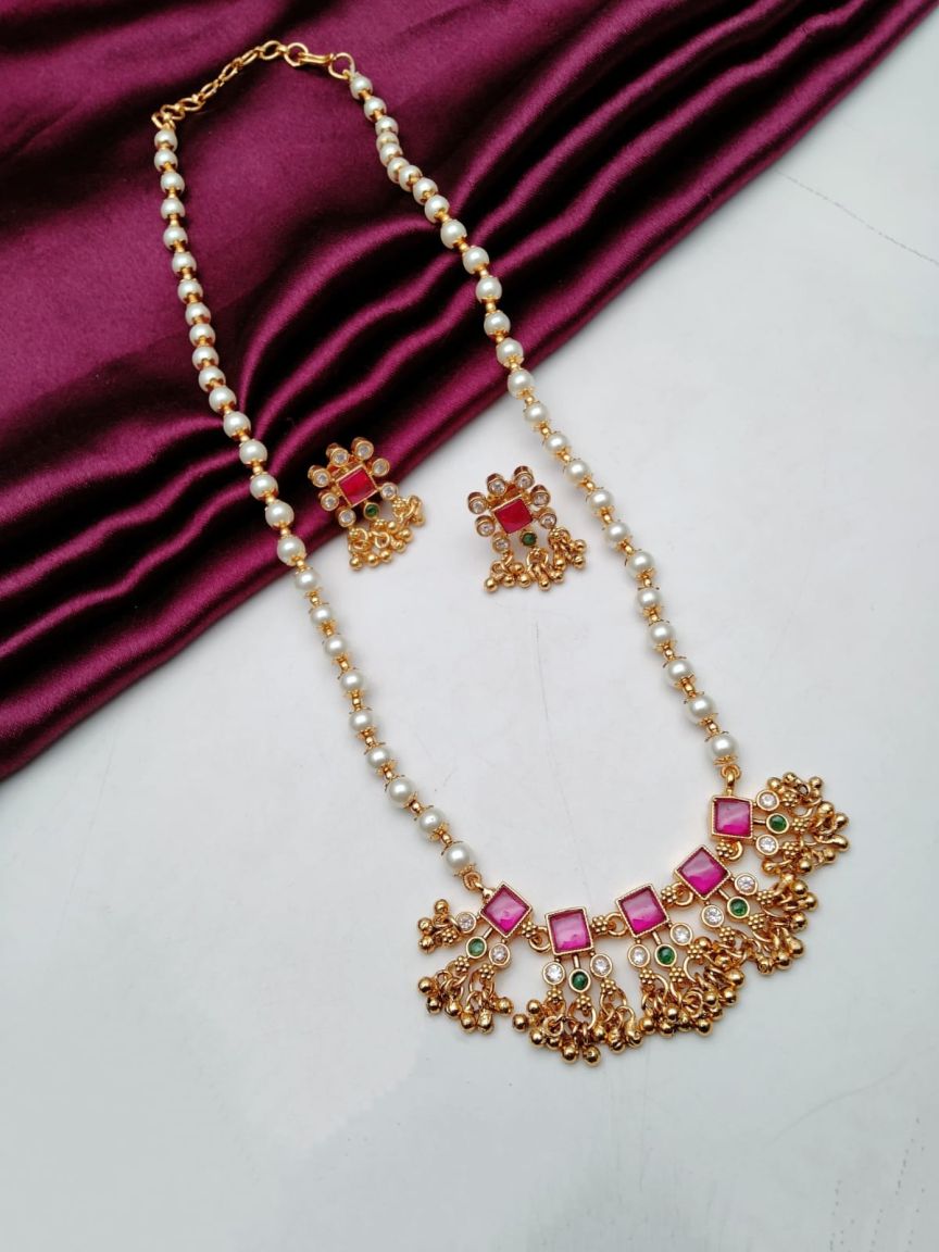 PENDANT SETS IN POLKI (GOLD POLISH) STYLE | DESIGN - 36452