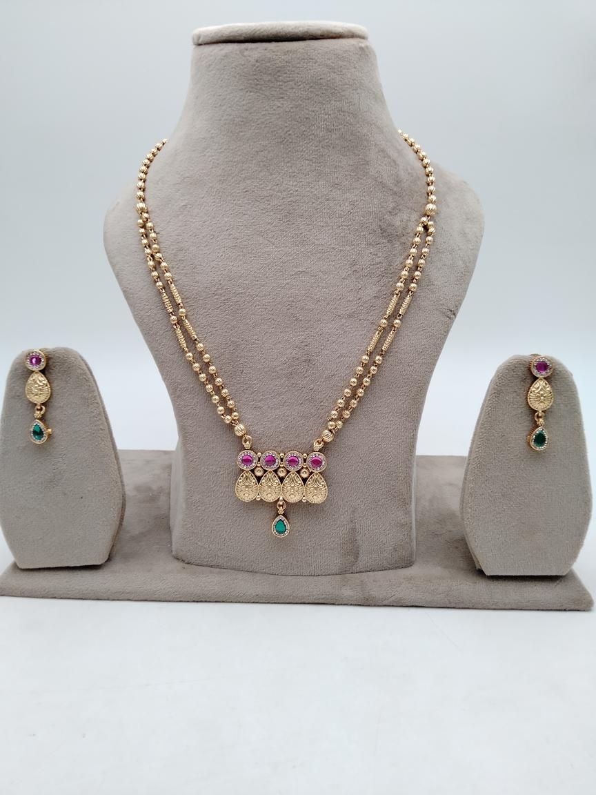 PENDANT SETS IN POLKI (GOLD POLISH) STYLE | DESIGN - 36461