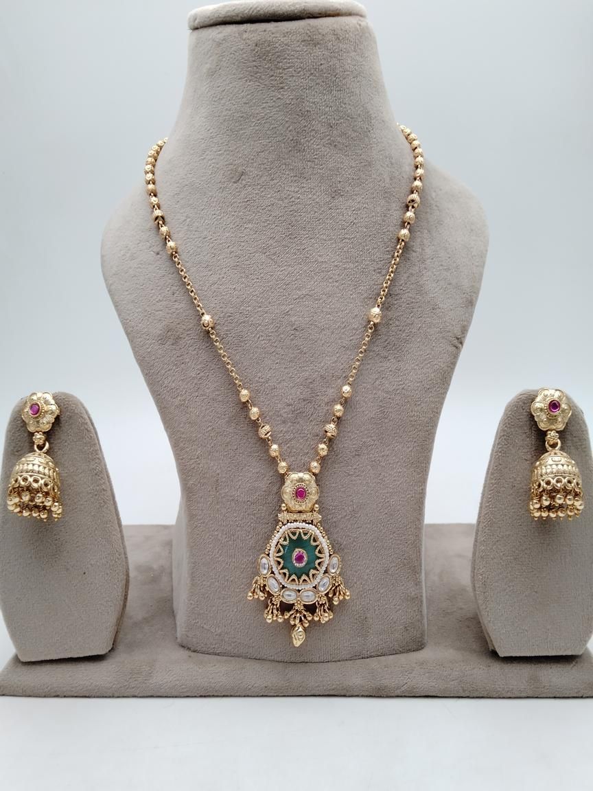 PENDANT SETS IN POLKI (GOLD POLISH) STYLE | DESIGN - 36469