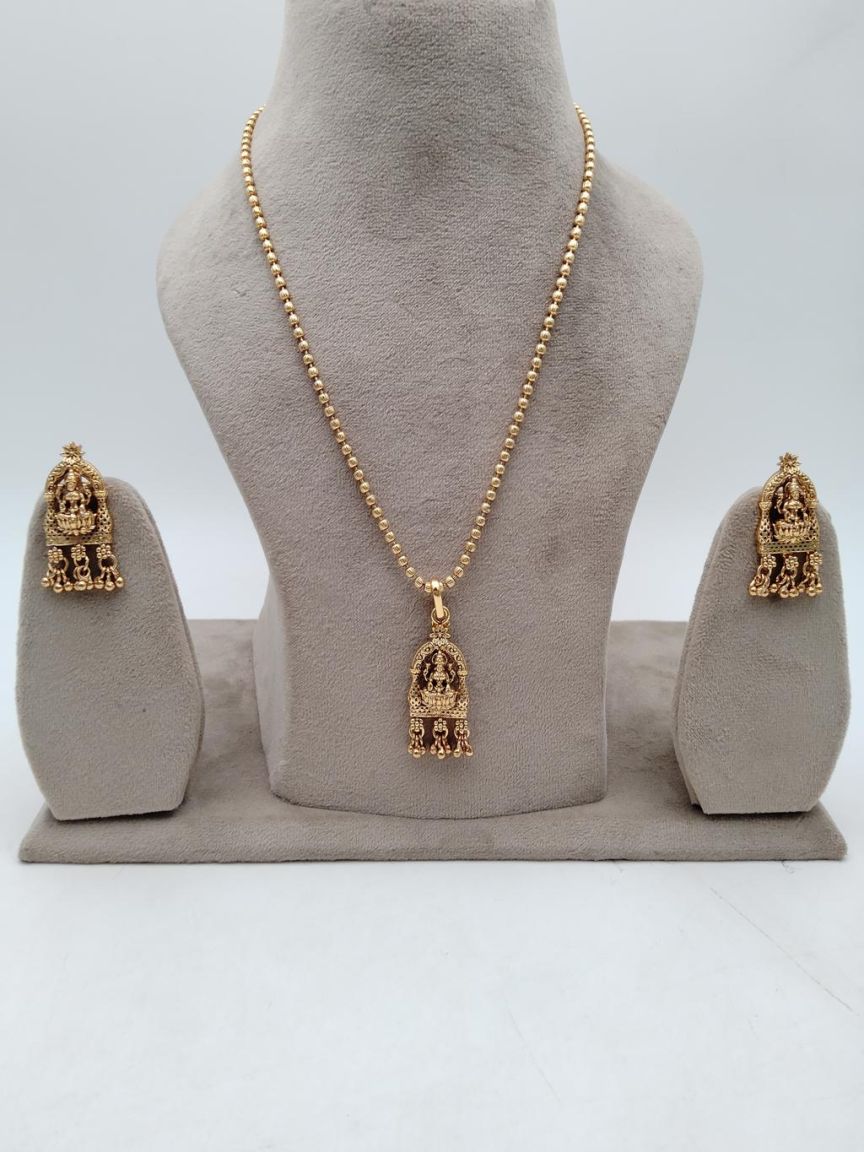 PENDANT SETS IN POLKI (GOLD POLISH) STYLE | DESIGN - 36473