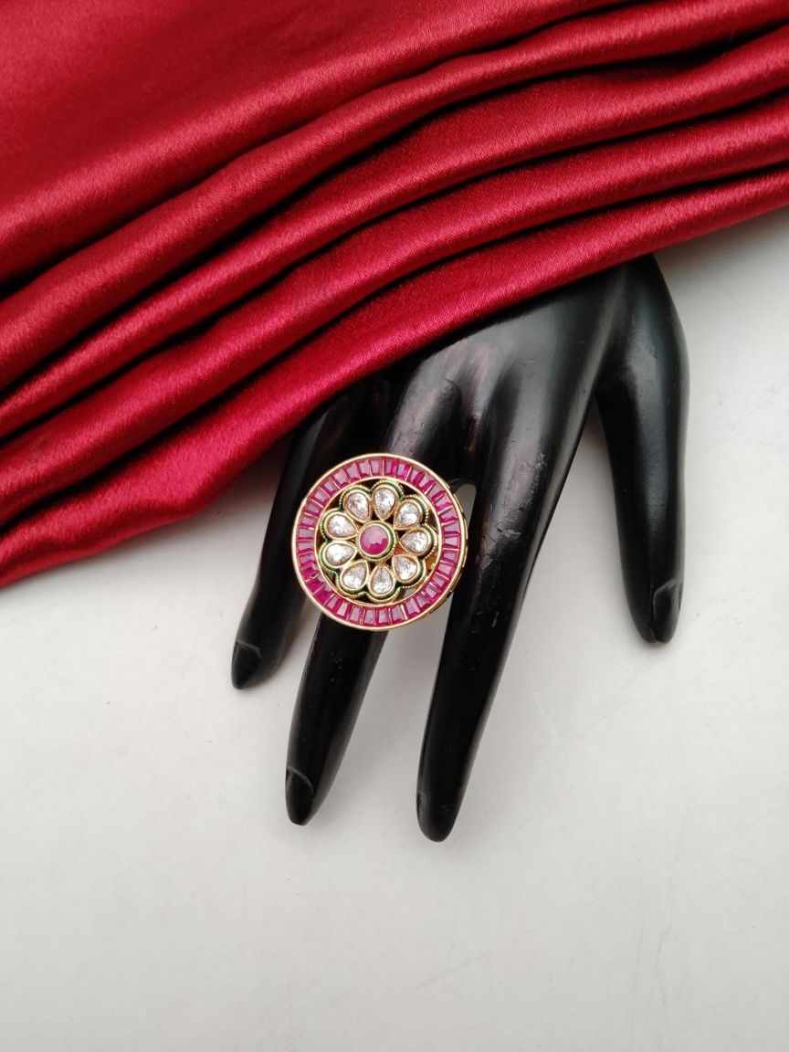 RAD RING IN POLKI (GOLD POLISH) STYLE | DESIGN - 28401