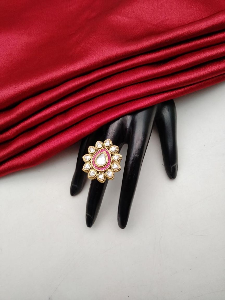 RAD RING IN POLKI (GOLD POLISH) STYLE | DESIGN - 28402