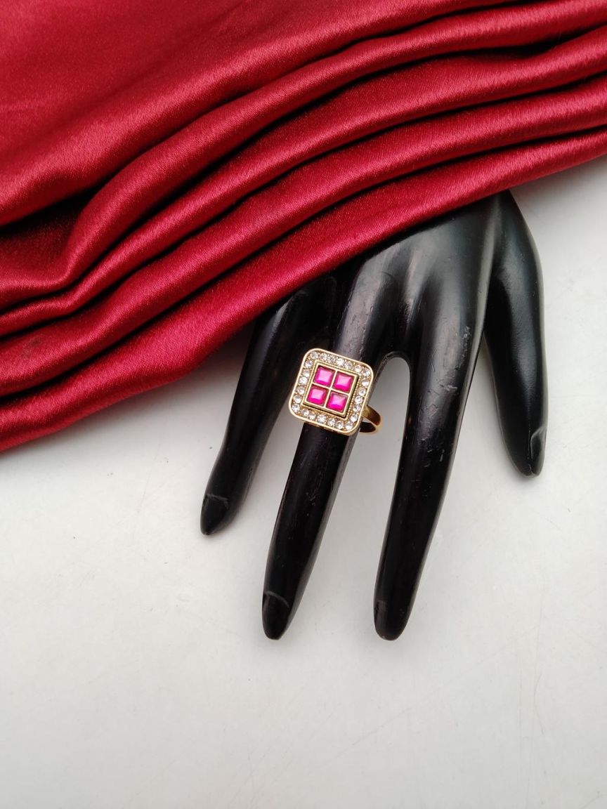 RAD RING IN POLKI (GOLD POLISH) STYLE | DESIGN - 28415