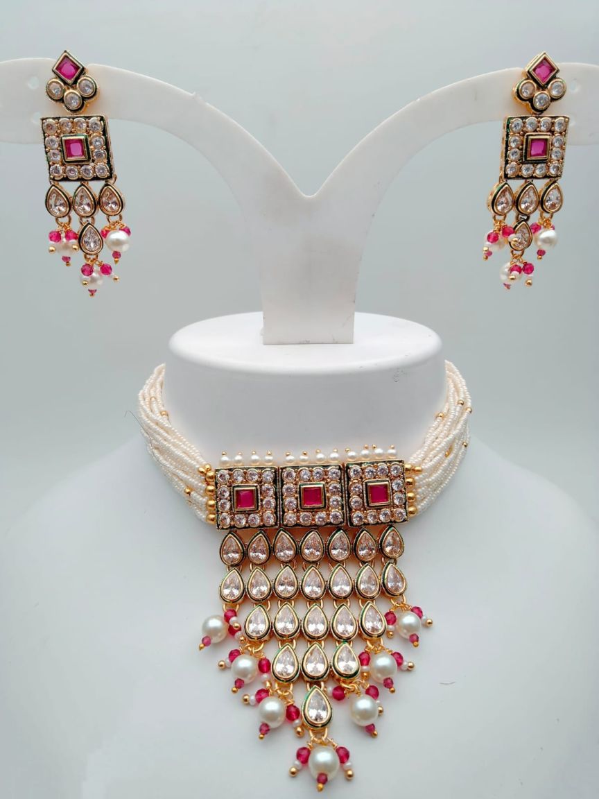 REVERSE AD CHOKER IN POLKI (GOLD POLISH) STYLE | DESIGN - 32001